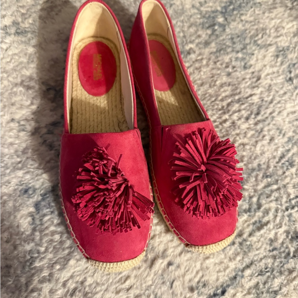 Stylish pink  Flats with Pom Pom Detail
